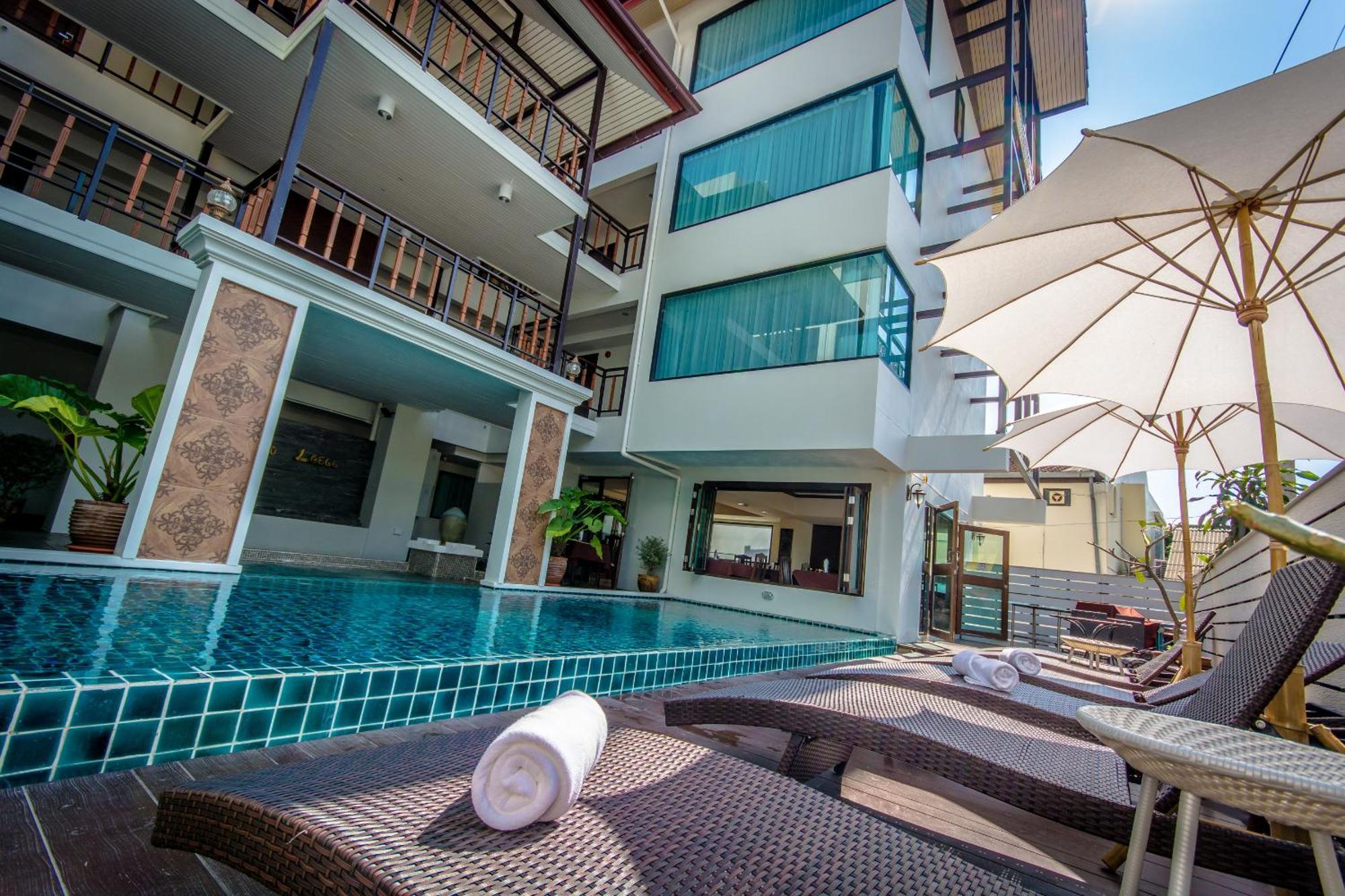Goldenbell Hotel Chiangmai Csiangmaj Kültér fotó