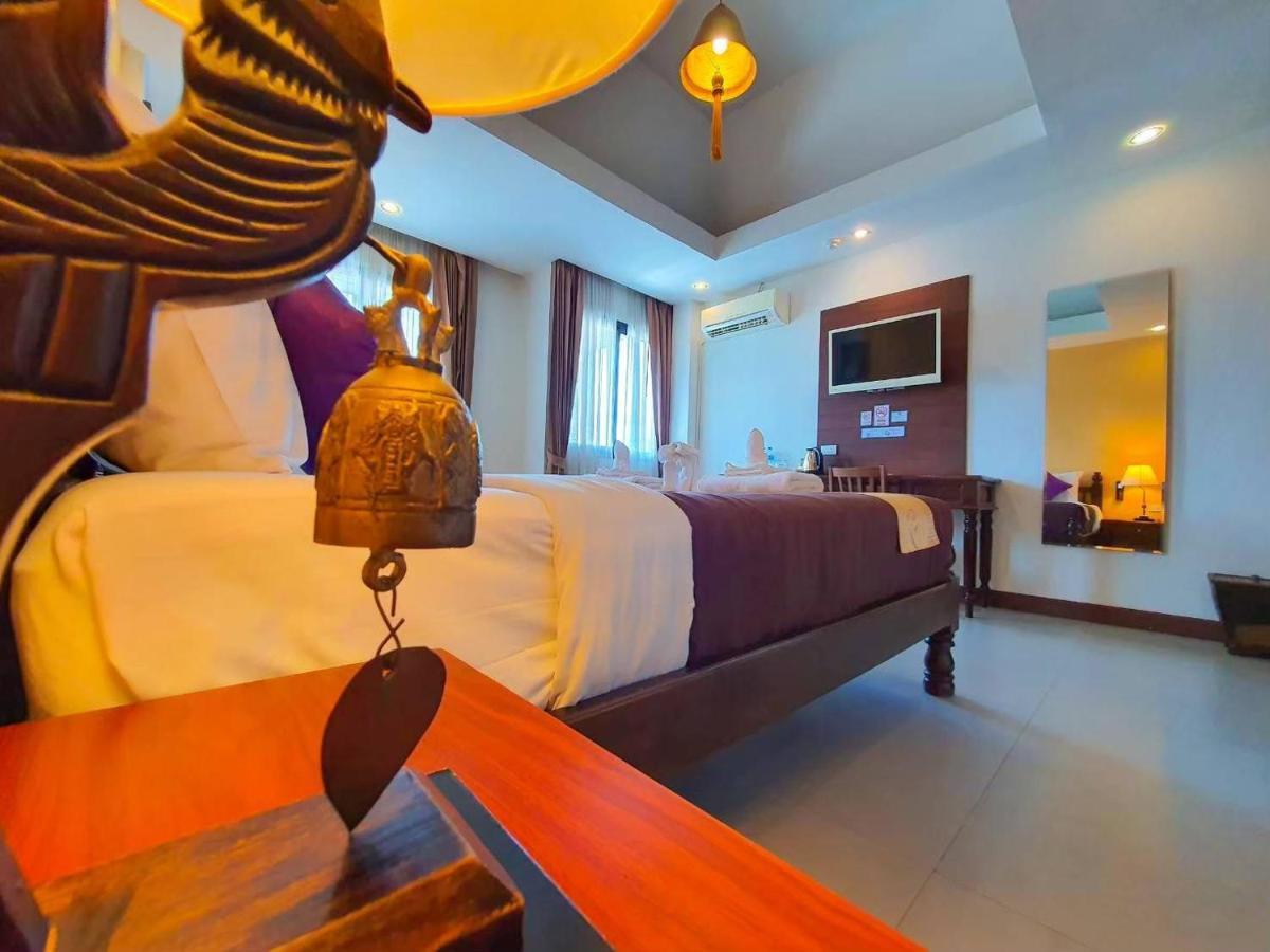 Goldenbell Hotel Chiangmai Csiangmaj Kültér fotó
