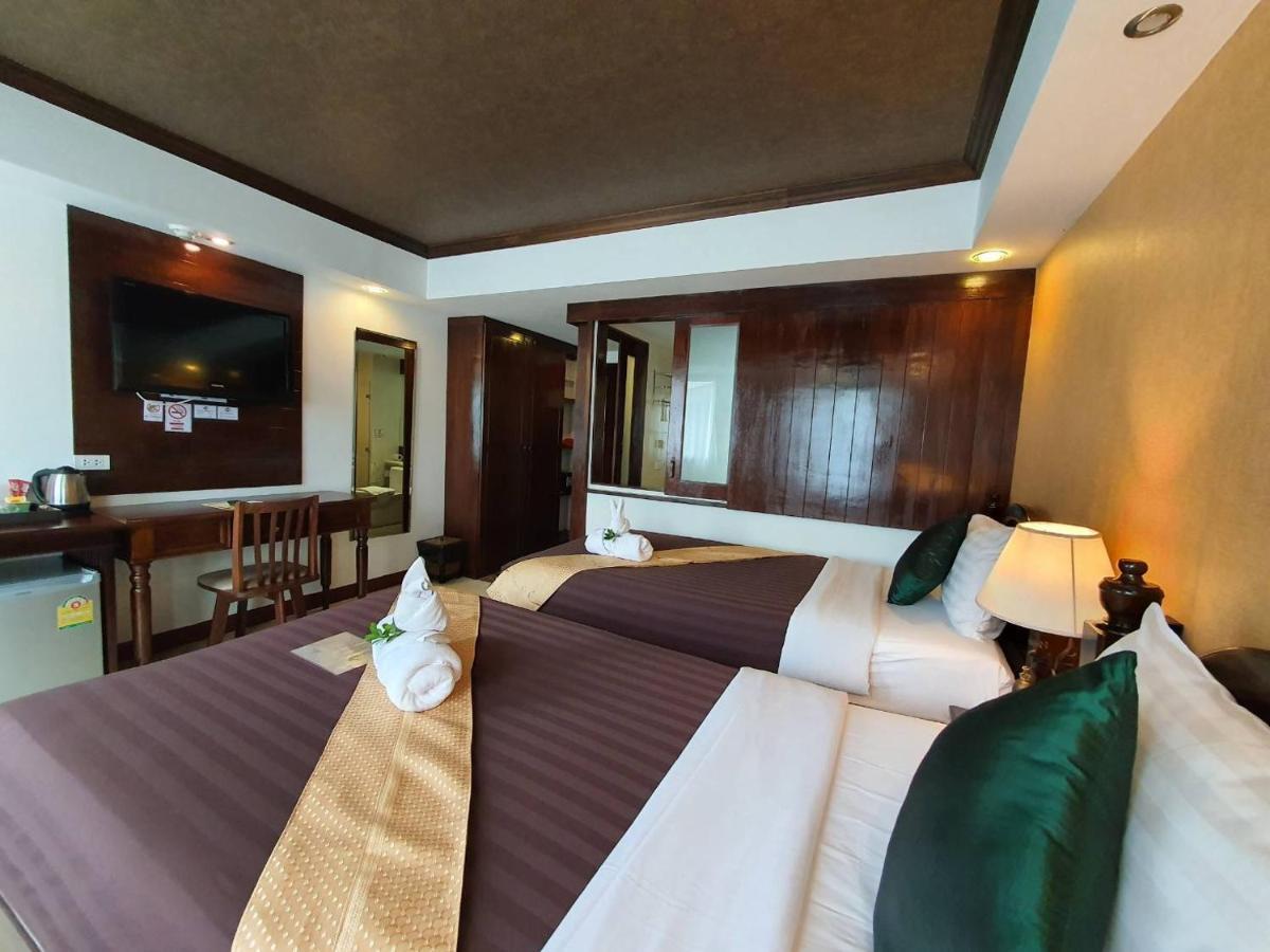 Goldenbell Hotel Chiangmai Csiangmaj Kültér fotó