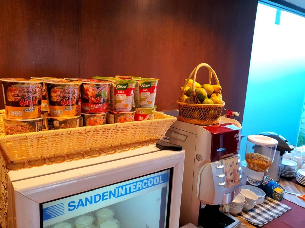 Goldenbell Hotel Chiangmai Csiangmaj Kültér fotó