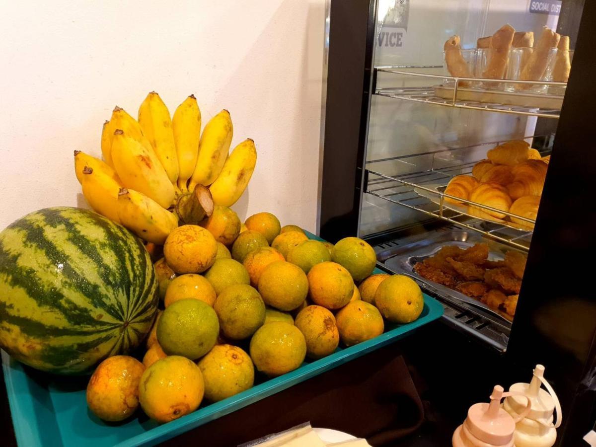 Goldenbell Hotel Chiangmai Csiangmaj Kültér fotó