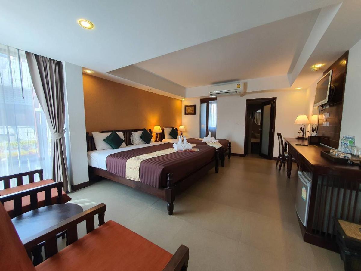 Goldenbell Hotel Chiangmai Csiangmaj Kültér fotó