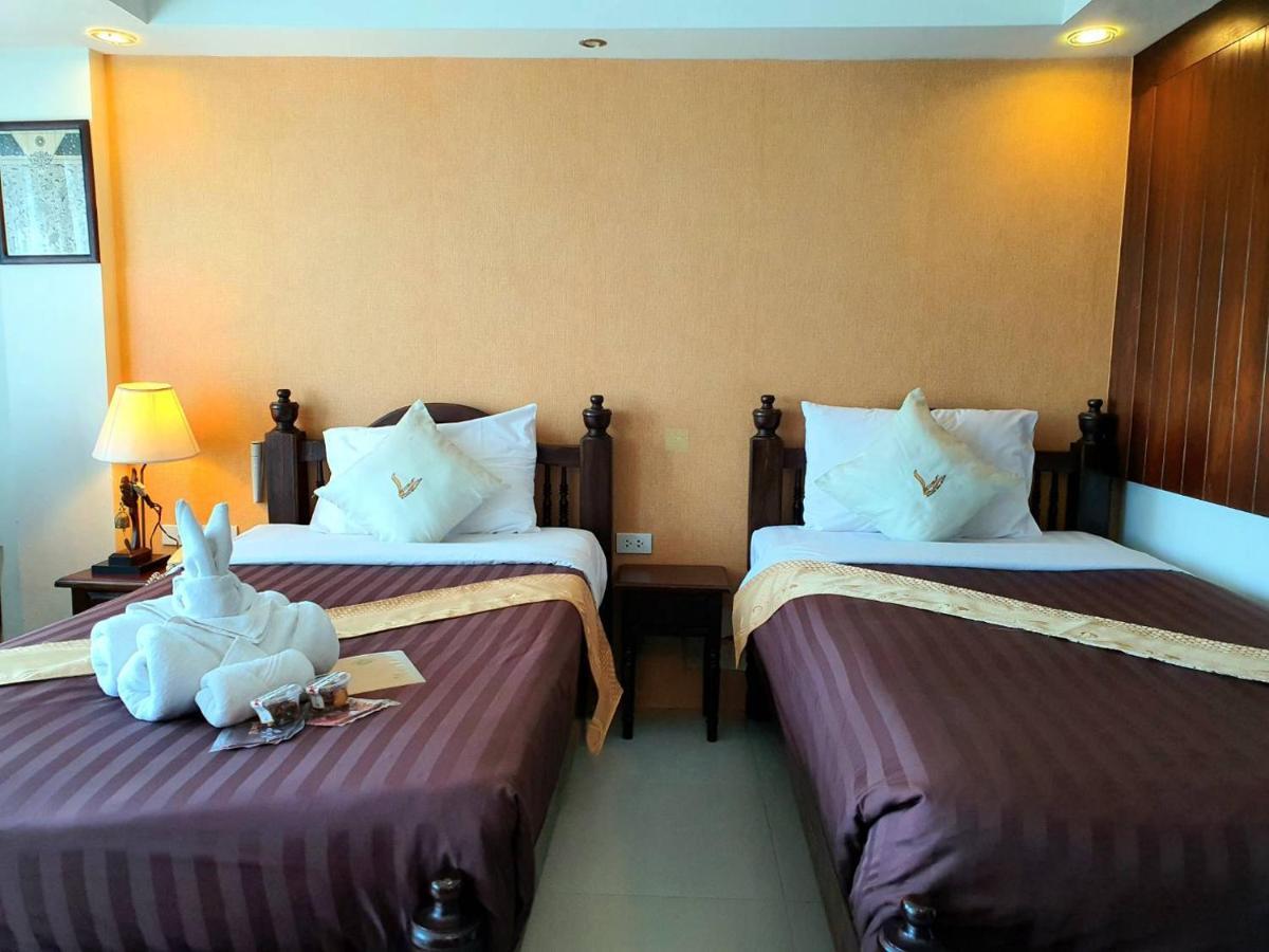 Goldenbell Hotel Chiangmai Csiangmaj Kültér fotó